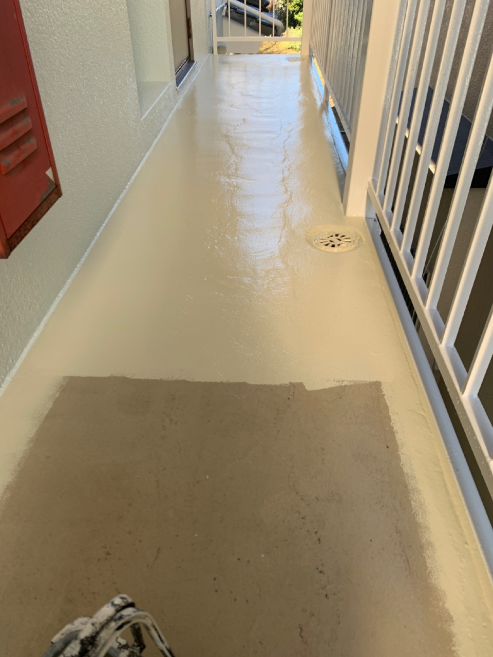 半分まで上塗りがきてます